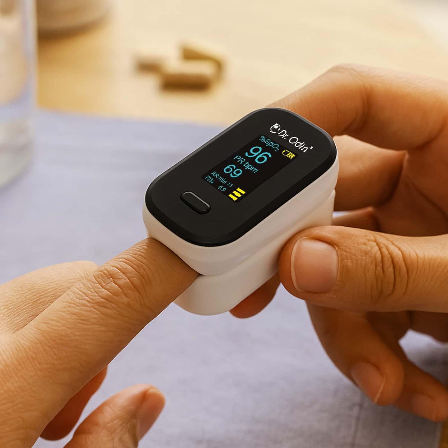 Fingertip Pulse Oximeter OPO103